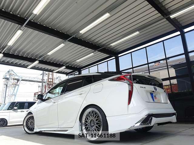 Toyota PRIUS 2016-12 8661015-14