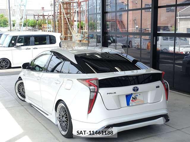 Toyota PRIUS 2016-12 8661015-15