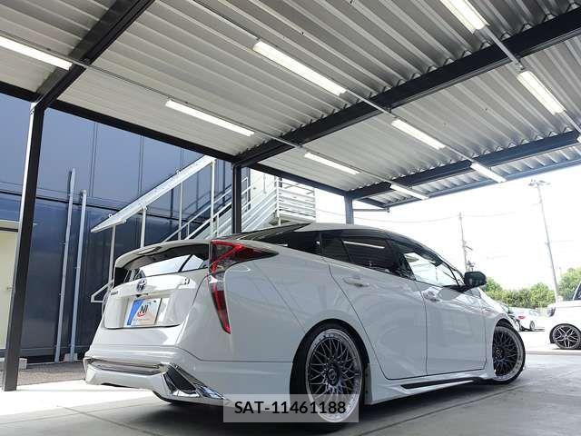 Toyota PRIUS 2016-12 8661015-6