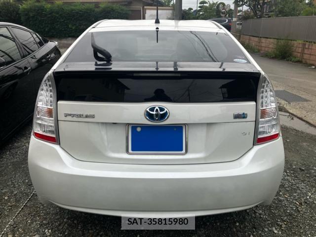 Toyota PRIUS 2010-03 8666760-3