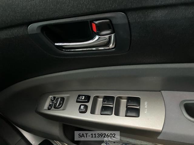 Toyota PRIUS 2005-11 8661083-14
