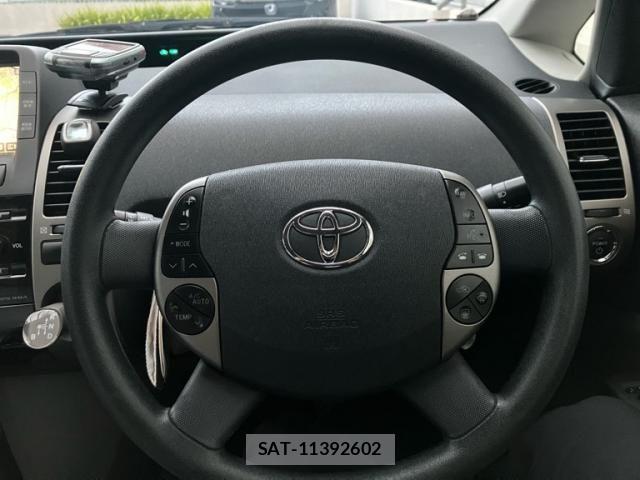 Toyota PRIUS 2005-11 8661083-15