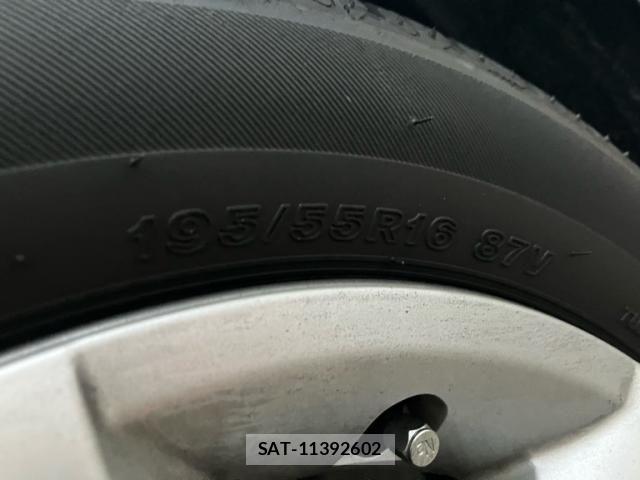 Toyota PRIUS 2005-11 8661083-8
