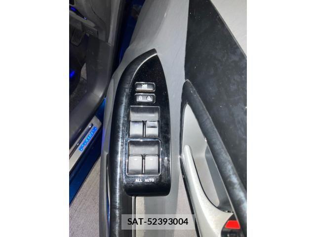 Toyota PRIUS 2010-02 8666756-11