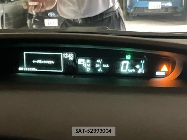 Toyota PRIUS 2010-02 8666756-19