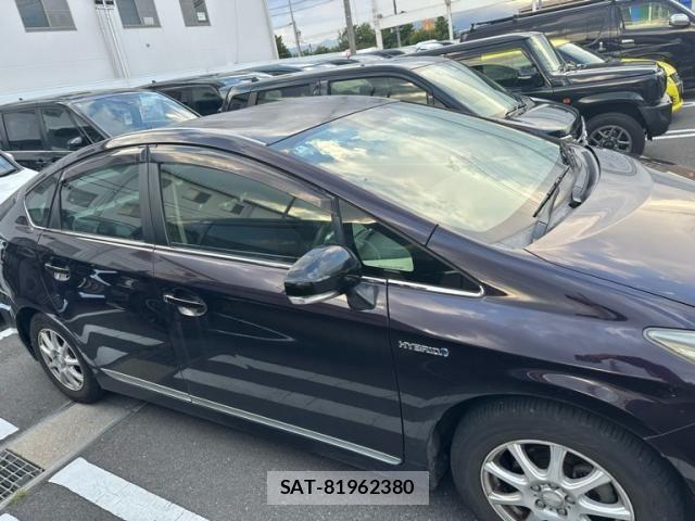 Toyota PRIUS 2012-06 8666759-2