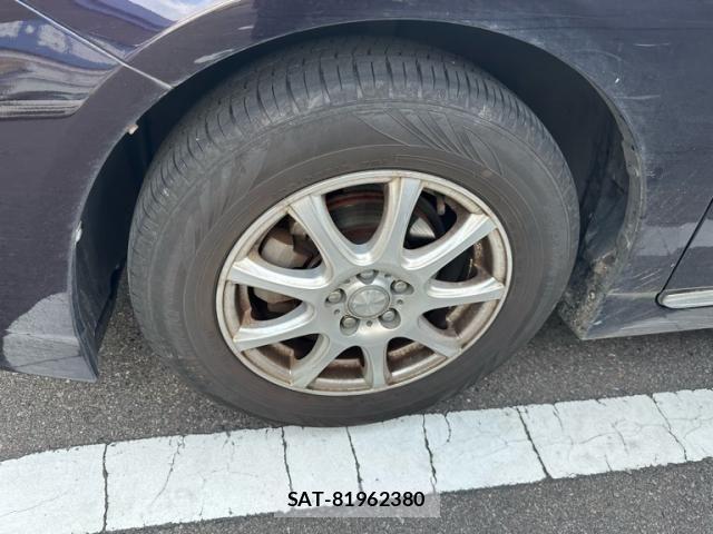 Toyota PRIUS 2012-06 8666759-5