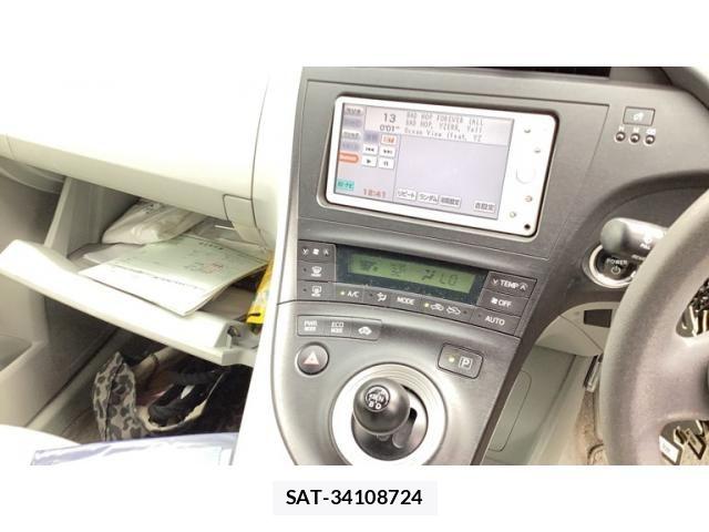 Toyota PRIUS 2009-09 8661077-9