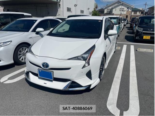 Toyota PRIUS 2016-06 8661040-0