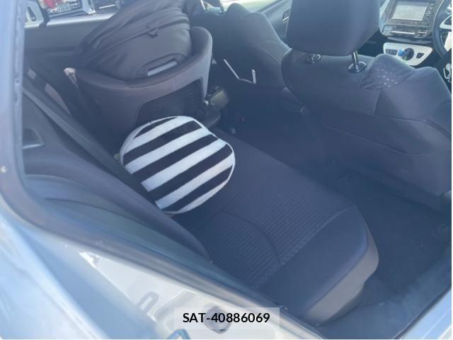 Toyota PRIUS 2016-06 8661040-12