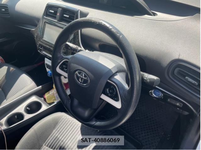 Toyota PRIUS 2016-06 8661040-13