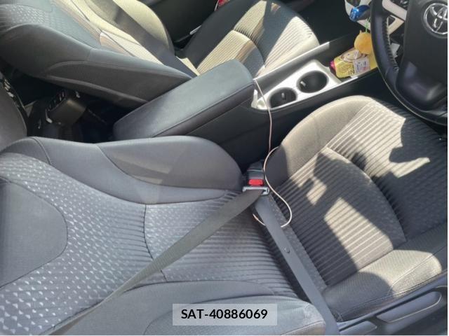 Toyota PRIUS 2016-06 8661040-15