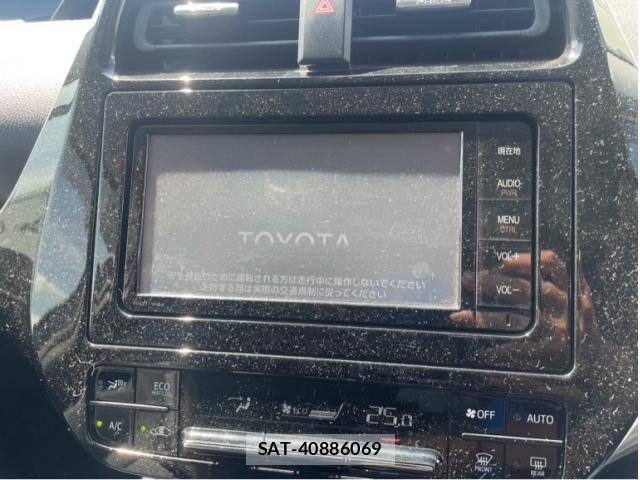 Toyota PRIUS 2016-06 8661040-16