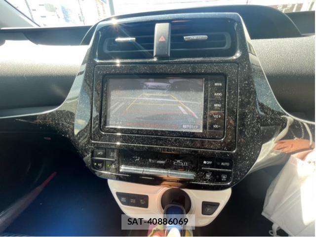 Toyota PRIUS 2016-06 8661040-19