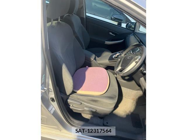 Toyota PRIUS 2010-02 8661081-10