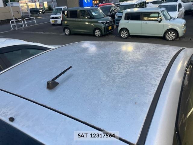 Toyota PRIUS 2010-02 8661081-3