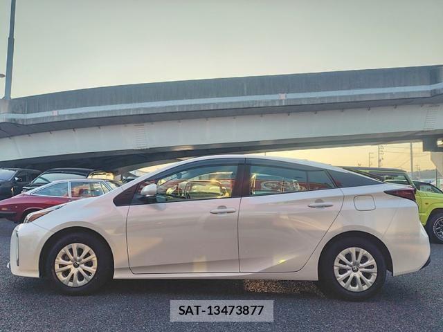 Toyota PRIUS 2021-09 8666744-9