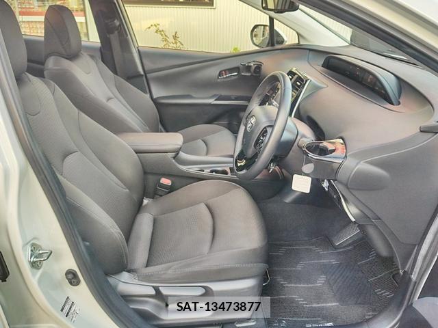 Toyota PRIUS 2021-09 8666744-17