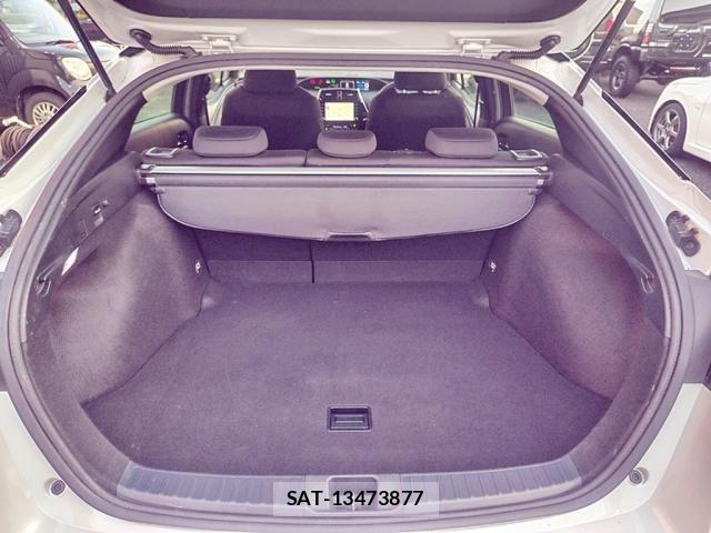 Toyota PRIUS 2021-09 8666744-29