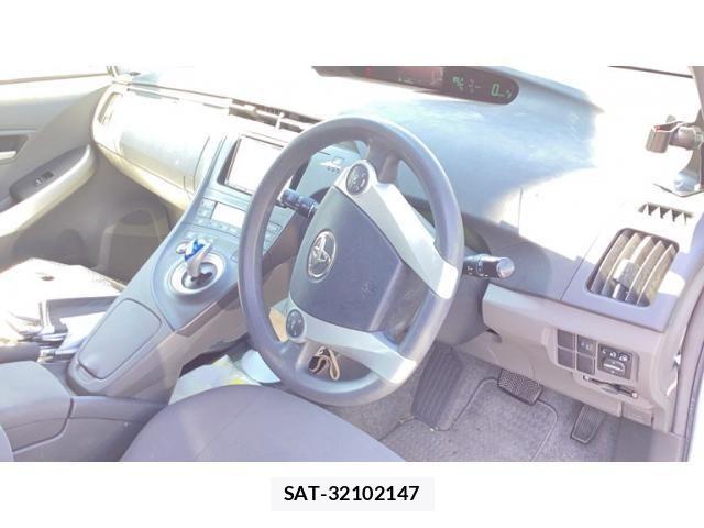 Toyota PRIUS 2009-09 8661073-10