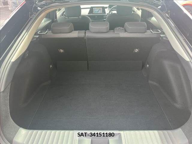 Toyota PRIUS 2023-04 8666743-9
