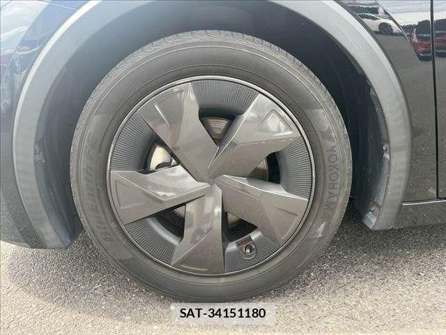 Toyota PRIUS 2023-04 8666743-12