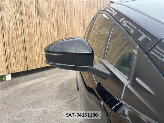 Toyota PRIUS 2023-04 8666743-25