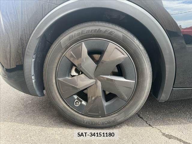 Toyota PRIUS 2023-04 8666743-27