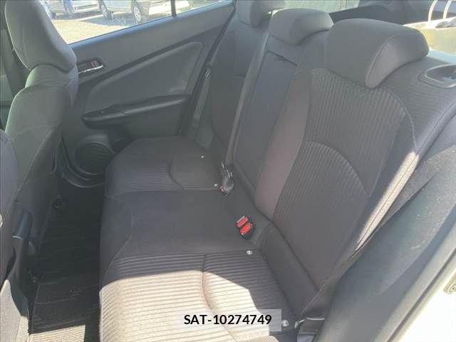 Toyota PRIUS 2017-10 8661044-13