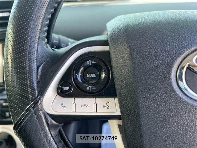 Toyota PRIUS 2017-10 8661044-17