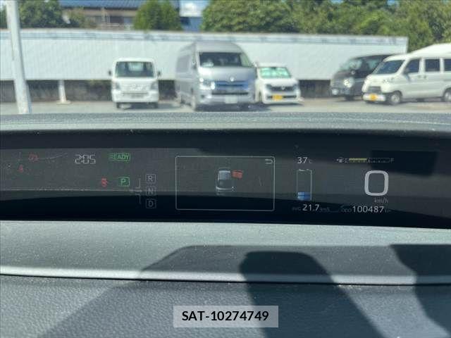 Toyota PRIUS 2017-10 8661044-19