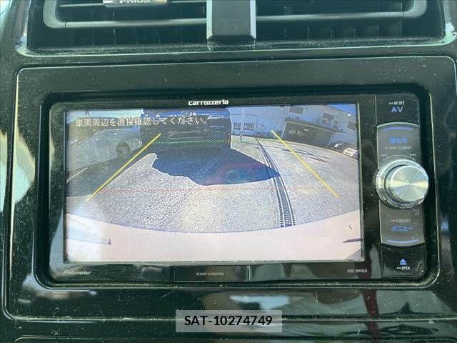 Toyota PRIUS 2017-10 8661044-26