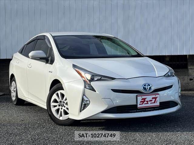 Toyota PRIUS 2017-10 8661044-3