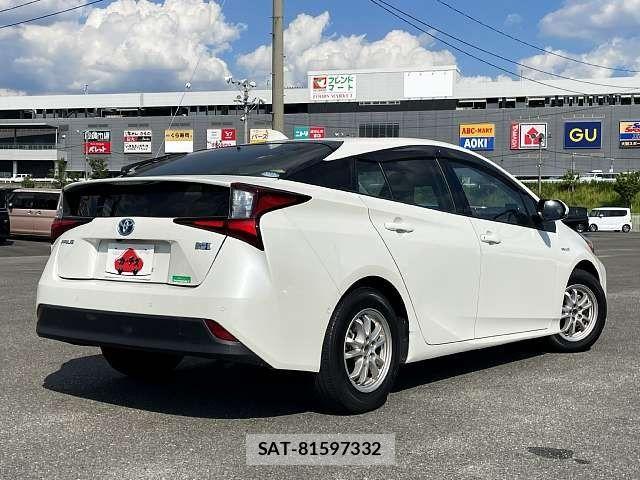 Toyota PRIUS 2019-12 8661010-2