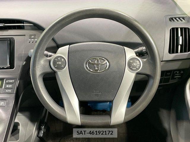 Toyota PRIUS 2010-12 8661059-10