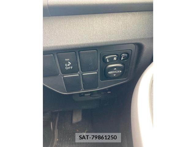 Toyota PRIUS 2014-10 8661066-21