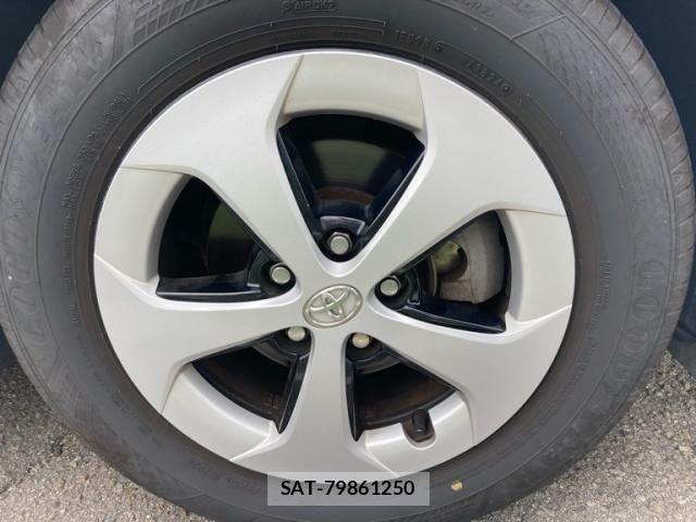 Toyota PRIUS 2014-10 8661066-6