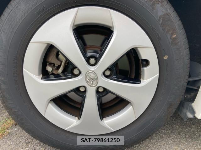 Toyota PRIUS 2014-10 8661066-7