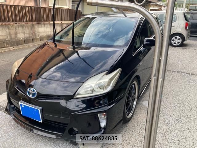 Toyota PRIUS 2014-03 8661067-1