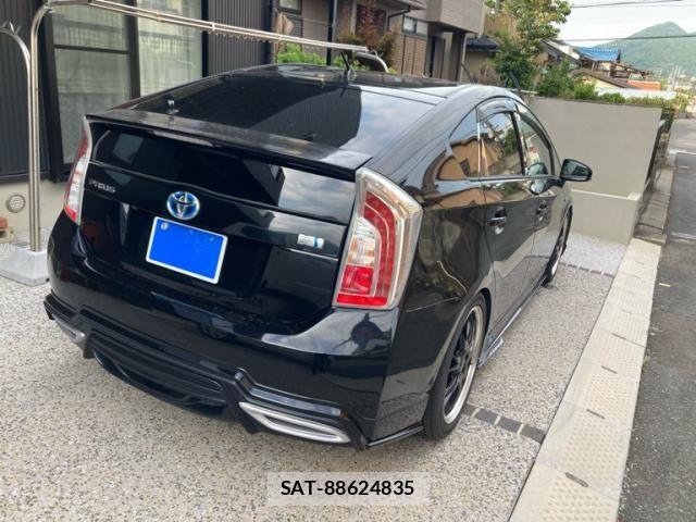 Toyota PRIUS 2014-03 8661067-3
