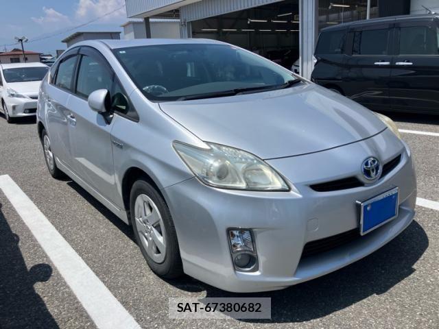 Toyota PRIUS 2010-04 8661098-1