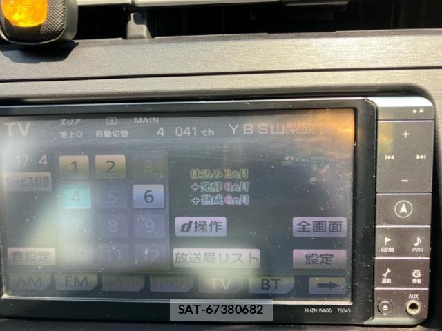 Toyota PRIUS 2010-04 8661098-19