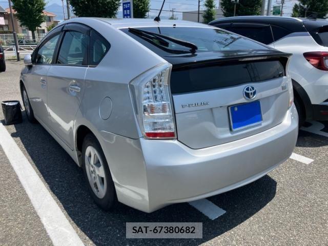 Toyota PRIUS 2010-04 8661098-8
