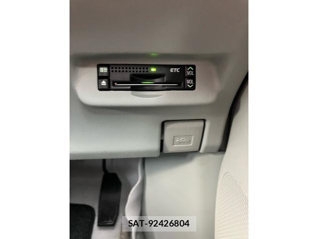 Toyota PRIUS 2011-06 8661076-17