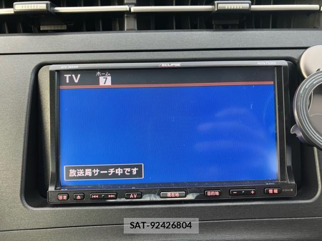 Toyota PRIUS 2011-06 8661076-21