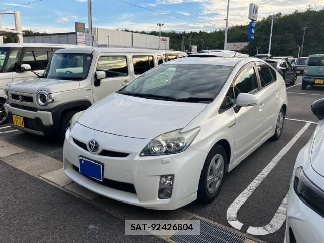 Toyota PRIUS 2011-06 8661076-2