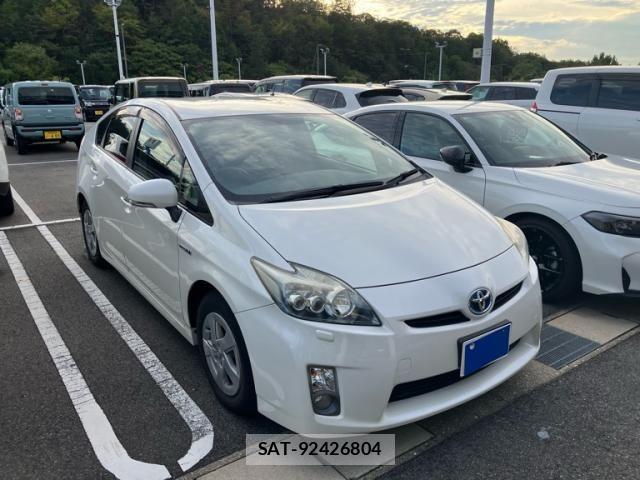 Toyota PRIUS 2011-06 8661076-3