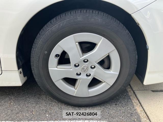 Toyota PRIUS 2011-06 8661076-7