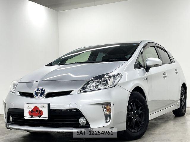 Toyota PRIUS 2014-01 8661065-0