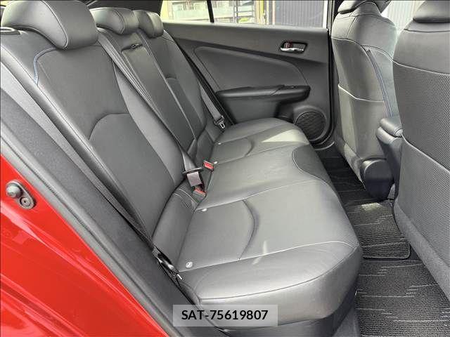 Toyota PRIUS 2016-08 8661039-25